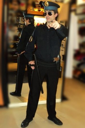 Policía