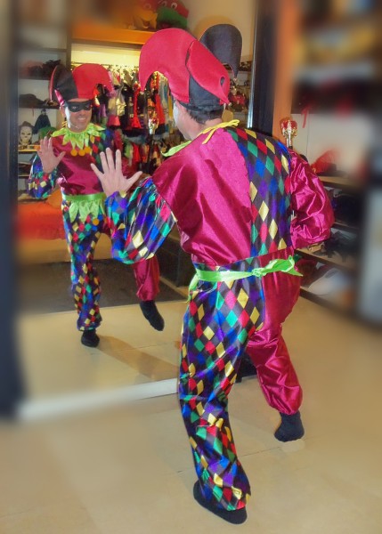 Heroina superheroina superwoman adulta superhéroes incluye Arlequín - Disfraces Todo Disfraz - Alquiler de disfraces en Capital